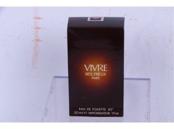 1 Fl Oz Vivre  Molyneux Paris Perfume With Box