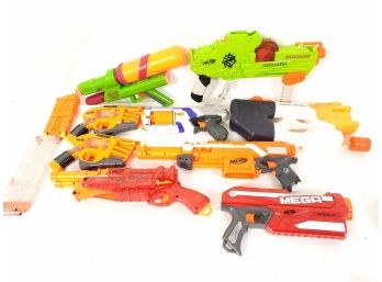 Mixed Lot Of Super Soaker And Nerf Guns