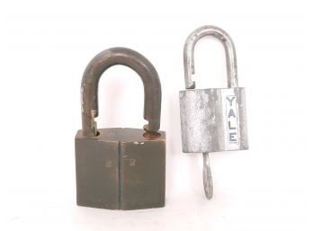 Pair Of Yale Locks 1 With Key