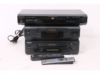Lot Of 3 VCR & DVD Player With 2 Of The Remotes