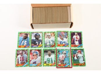 1986 Topps Football Complete Set - Jerry Rice RC, Marino, Elway, Reggie White RC And More.