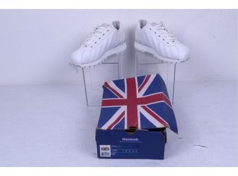 Reebok Classic White Woman Sneakers Size 9  New In Box