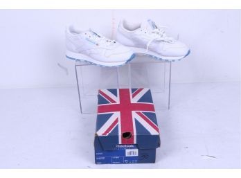 Reebok Classic White Woman Sneakers Size 6.5  New In Box