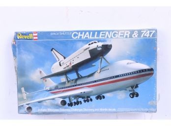 Revell Challenger & 747 Model Kit Factory Sealed