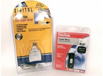 SanDisk 8 Gb Card And Camera Memory Stick Reader