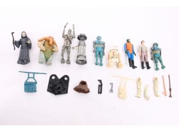 Group Of Vintage Star Wars Figurines With Accessories And Parts