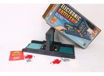 Vintage Milton Bradley Electric Battleship Game