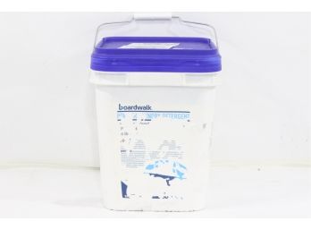Boardwalk Laundry Detergent Powder, Crisp Clean Scent, 15.42lb Bucket