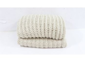 Chunky Knit Throw Blanket In Neutral Color