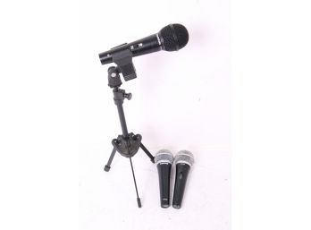 3 Microphones Includes Phonic Um-99 & 2 Shure Pg58 With Stand