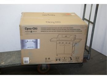 Dyna-Glo Premier 4 Burner Stainless Steel Natural Gas Grill With Side Burner NEW