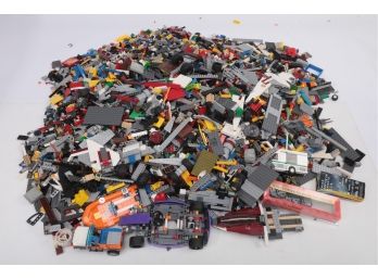 Large Tub Of Lego Building Blocks 30lbs