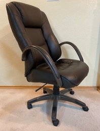 Leatherette Rolling Executive Chair