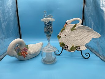 Swan Decor