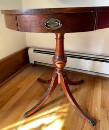 Vintage Round Claw Foot Table With Drawer.