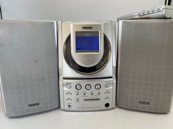 Teac Mini Stereo (Turns On!)