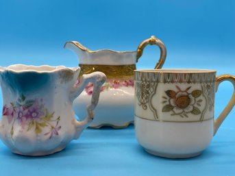 Decorative Porcelain Pieces