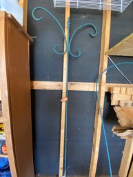 Iron Lawn Flower Hanger