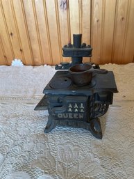 Queen Mini Cast Iron Vintage Stove