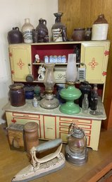 Vintage Mini Kitchen Panrty