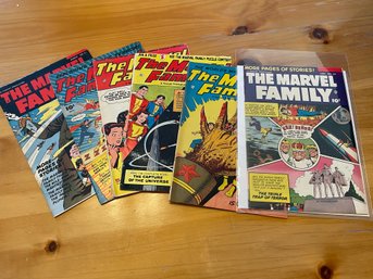 The Marvel Family Lot 2