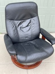 Stressless Leather And Wood Swivel Recliner Chair