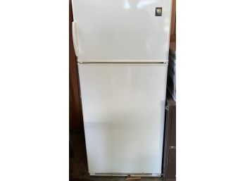 GE 9.0 Cu. Ft. Cycle Defrost Refrigerator White