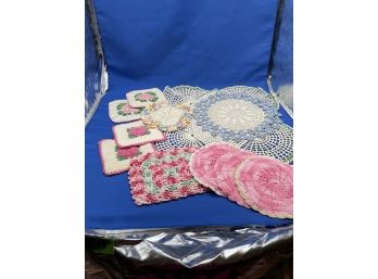 Pot Holder And Doilies Assortment