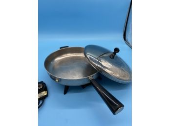 Farberware Round Electric Skillet