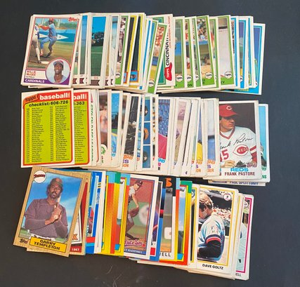 Assorted Baseball Card Lot Of 125