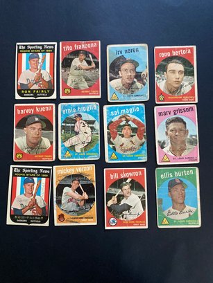 1959 Topps Baseball Card Lot Of 12. POOR Condition