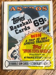 1988 Topps Cello Pack Pete Rose Showing On Back!