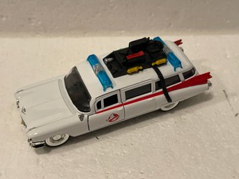 Jada 1:32 Scale Ghostbuster - ECTO-1 Car - White- 99748