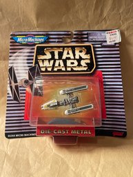 STAR WARS Micro Machines Y-WING STAR FIGHTER 66260 Galoob 1996