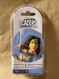 NECA Scalers DC Wonder Woman 2'' Mini Figurine Collectible