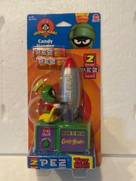 Marvin The Martian PEZ Candy Hander By Cap 1998 Looney Tunes Sealed