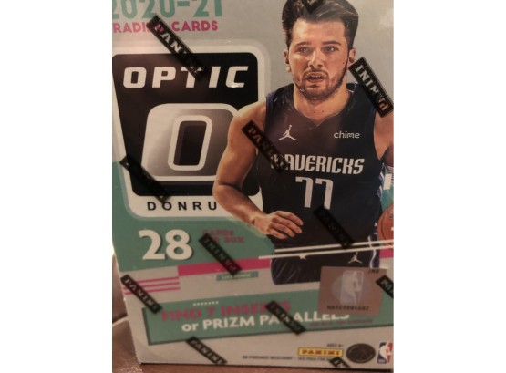 2020-21 Donruss Optic Blaster Box  28 Cards