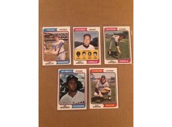 Lot Of (5) 1974 Topps Baseball Cards