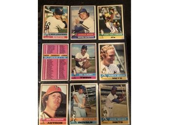 1976 Topps Lot Of (18) Near Mint Basebsall Cards