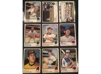 Lot Of (18) Assorted 1973 Topps Baseball Cards