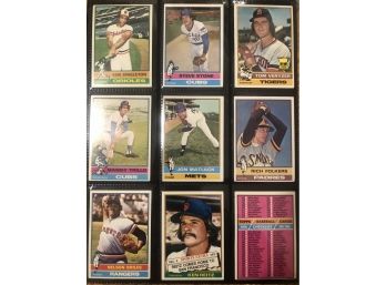 Lot Of (18) Assorted 1976 Topps Baseball Cards