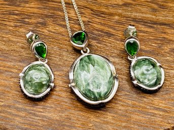 Oval Green Cabochon Gemstone And Teardrop Green Diopside With Side Black Spinel Earrings, And Pendant