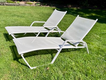 Set Of Two White Metal And Mesh Lounge Chairs For The Pool With Arms