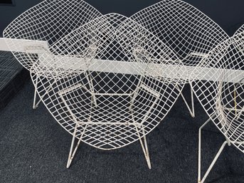 Set Of 5 Vintage Bertoia Diamond Lounge Chairs - They Need To Be Repainted