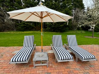 Set Of 3 Kingsley Bate Lounge Chairs With Single Teak Table And Sunbrella Umbrella With Stand