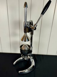 Counter Top Juicer - Chrome On Stainless