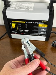 Schumacher Speed Charger SC-600A