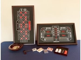 Tabletop Gambling Set - Roulette, Blackjack, Poker, Dice