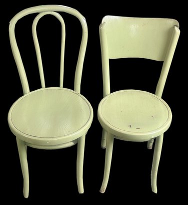 2 Pcs Vintage Pair Green Painted Wooden Ice Cream Style Parlor Chairs, 13' X 17' X 35.5'H