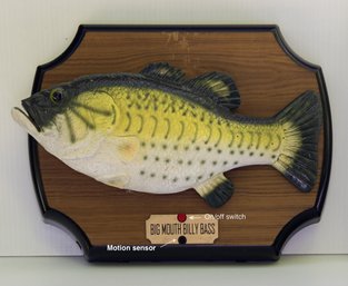 Vintage Big Mouth Billy Bass Plaque, Fish Moves And Sings Don't Worry Be Happy - Working Condition!